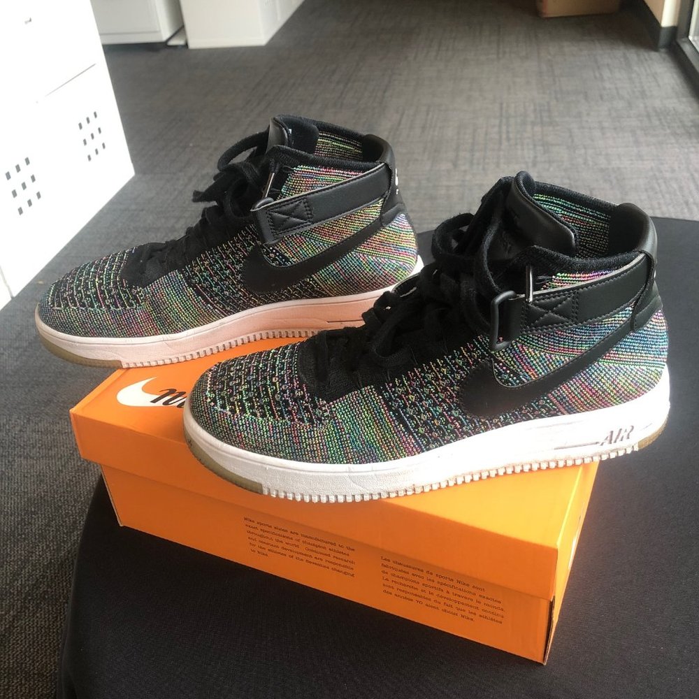 Air Force 1 Flyknit Mids